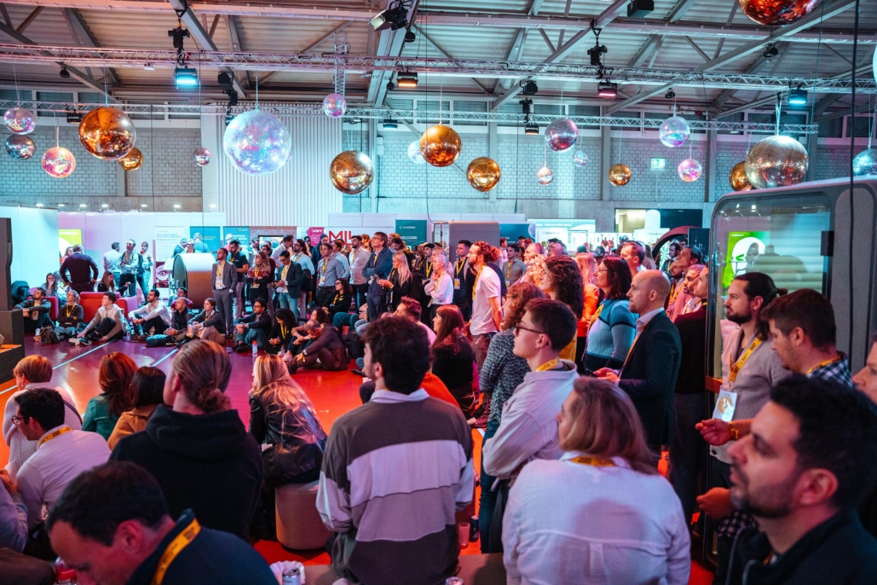 Audience packed in to watch the finals under disco balls